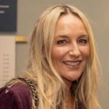 Natalie Avvoltoio low cost counsellor